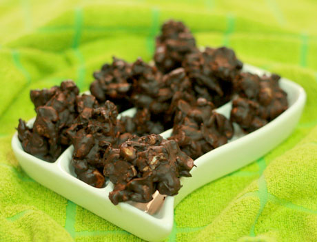 Vegan Choco Peanut Clusters